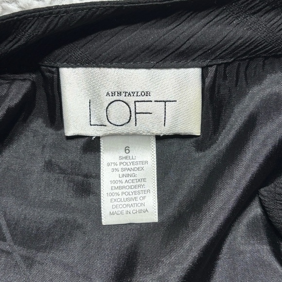 Ann Taylor LOFT Skirt Womens 6 Midi Tiered Flowy BOHO Zip Up Embroidered Office - Picture 2 of 7